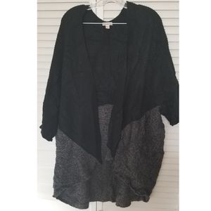 Black and grey plus size batwing sleeve cardigan